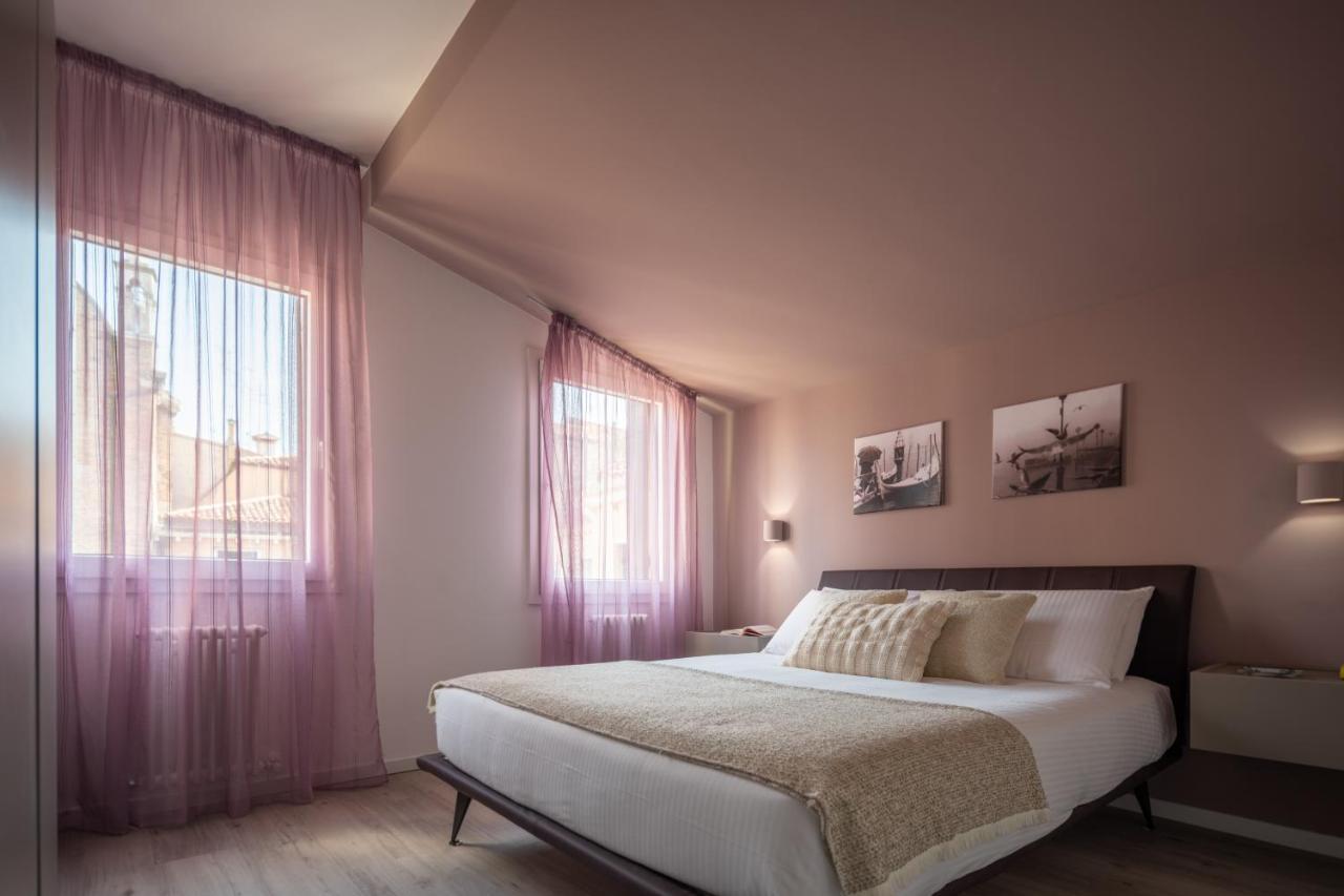 Sant'Aponal Cozy Apartment With Balcony R&R Venice Luaran gambar