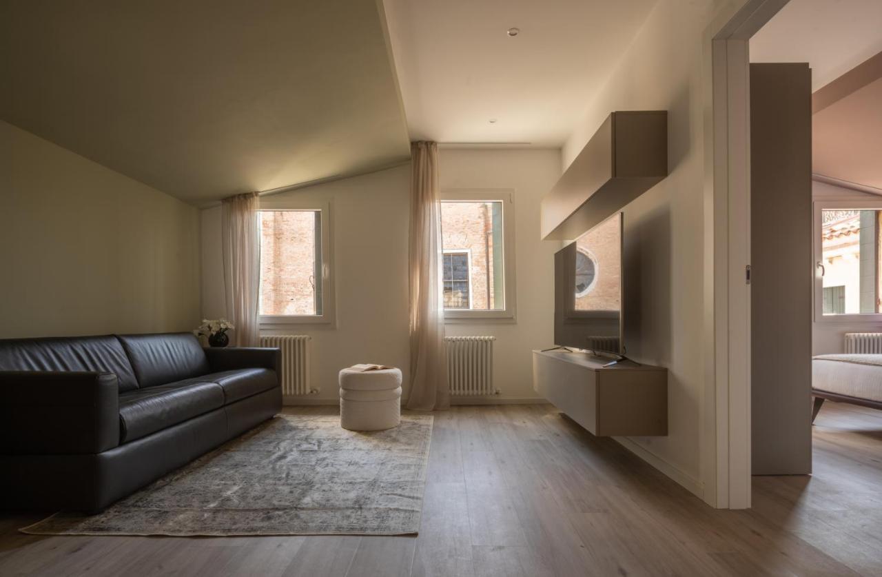 Sant'Aponal Cozy Apartment With Balcony R&R Venice Luaran gambar