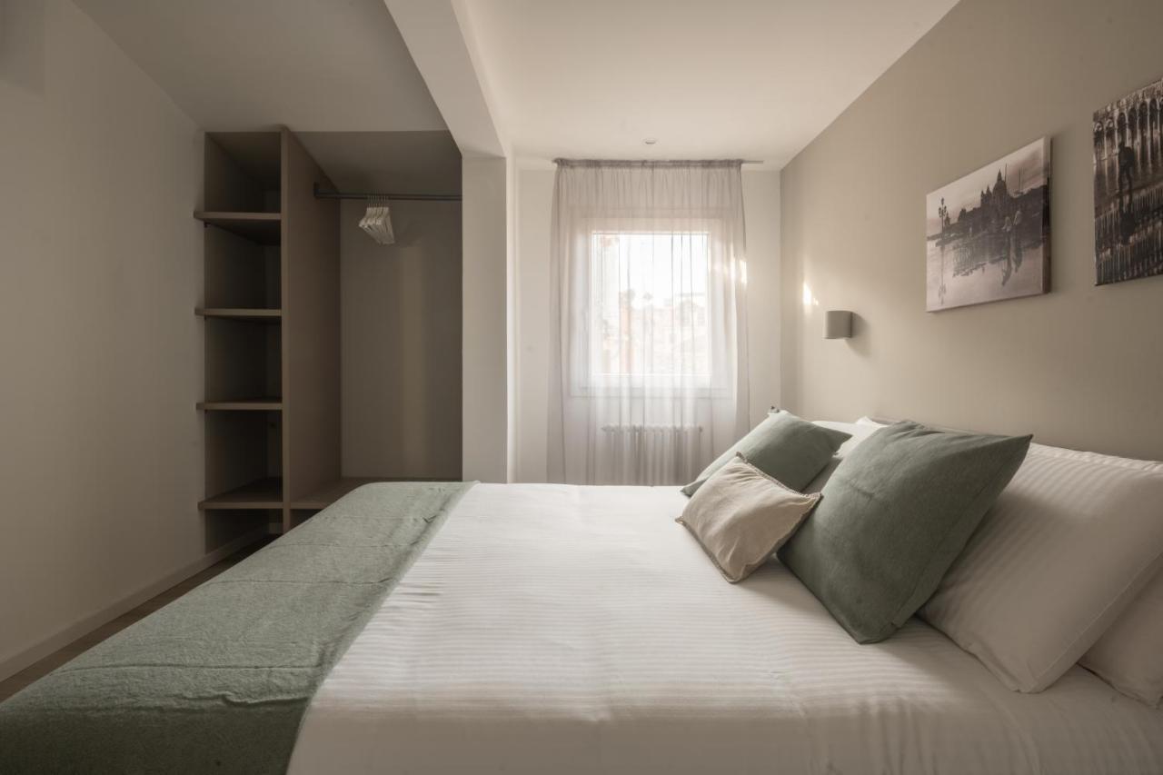 Sant'Aponal Cozy Apartment With Balcony R&R Venice Luaran gambar