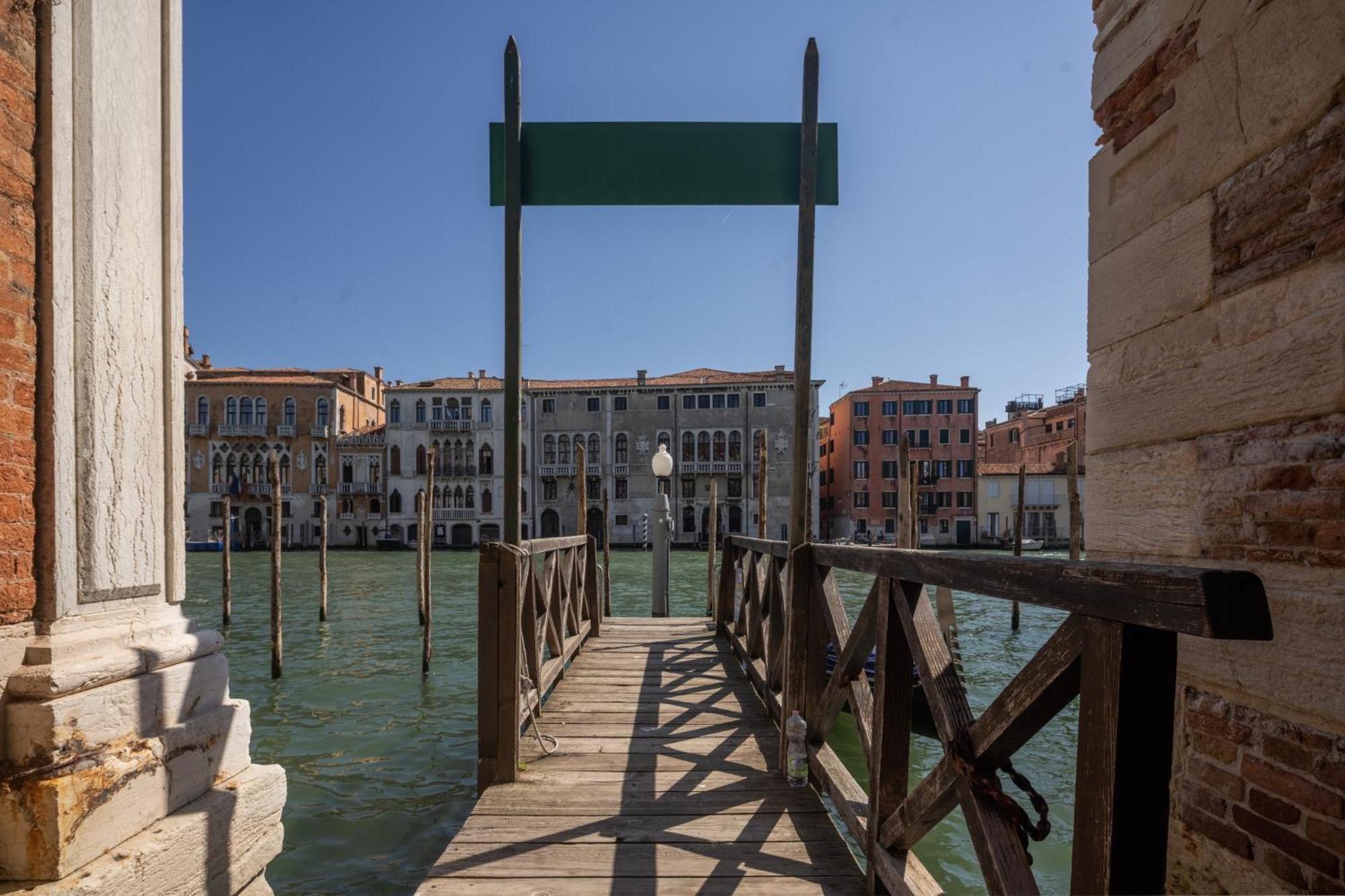 Sant'Aponal Cozy Apartment With Balcony R&R Venice Luaran gambar